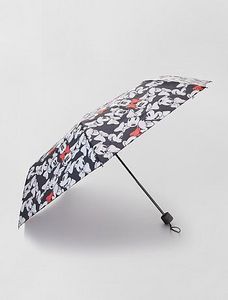 Parapluie pliable imprimé 'Mickey' offre à 8€ sur Kiabi